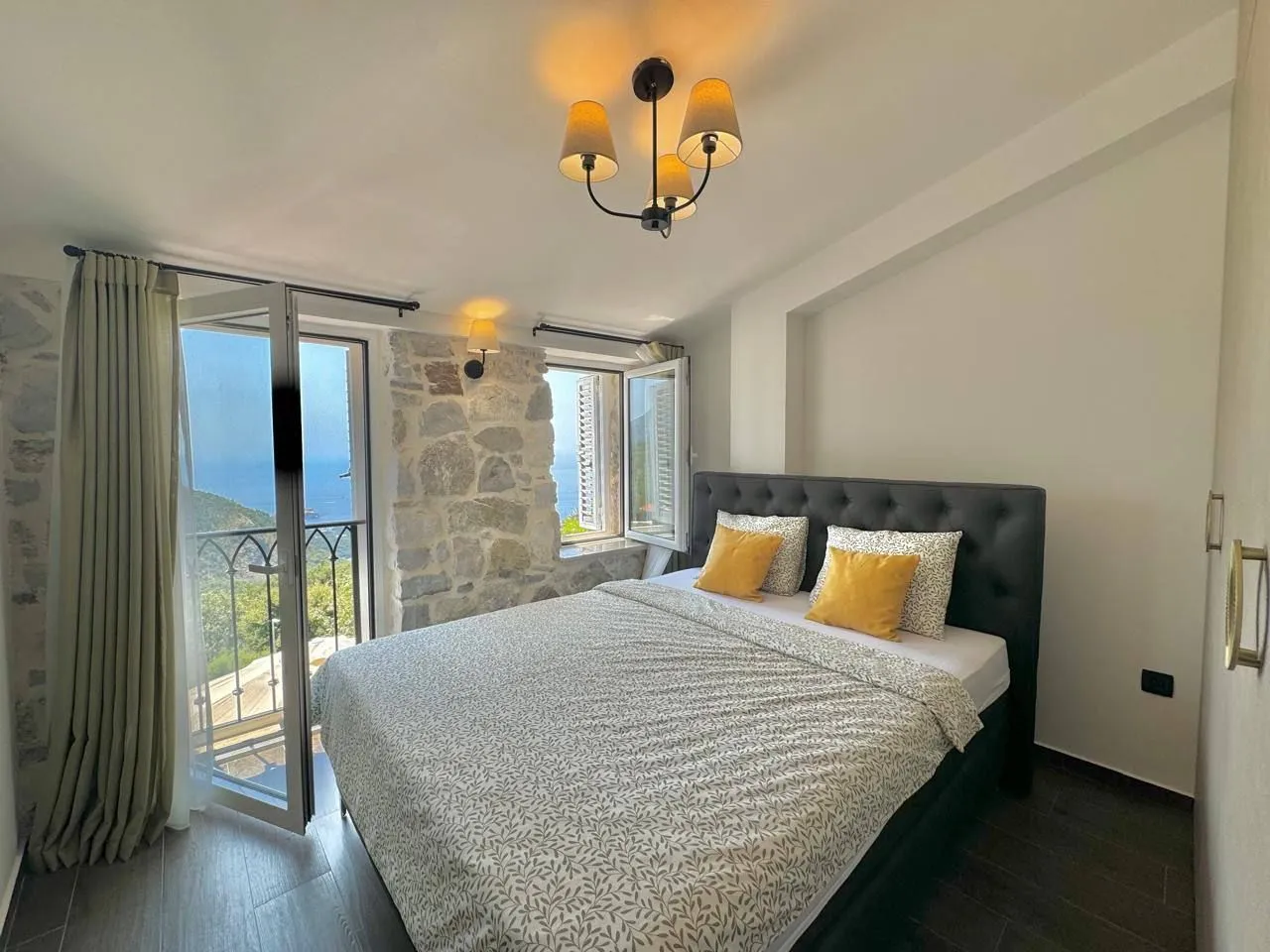Rent, two bedroom apartment, 120m², Kamenovo, Budva