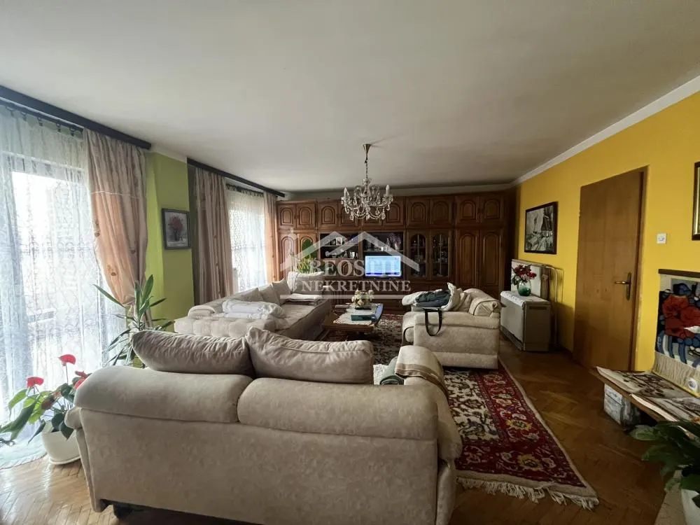 Prodaja, kuća, 564m², Centar, Smederevo