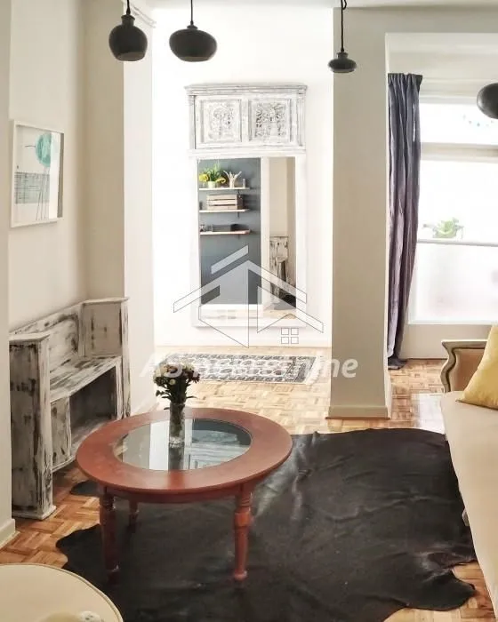 Rent, four bedroom apartment, 140m², Kalenić Pijaca, Vračar Sve Podlokacije