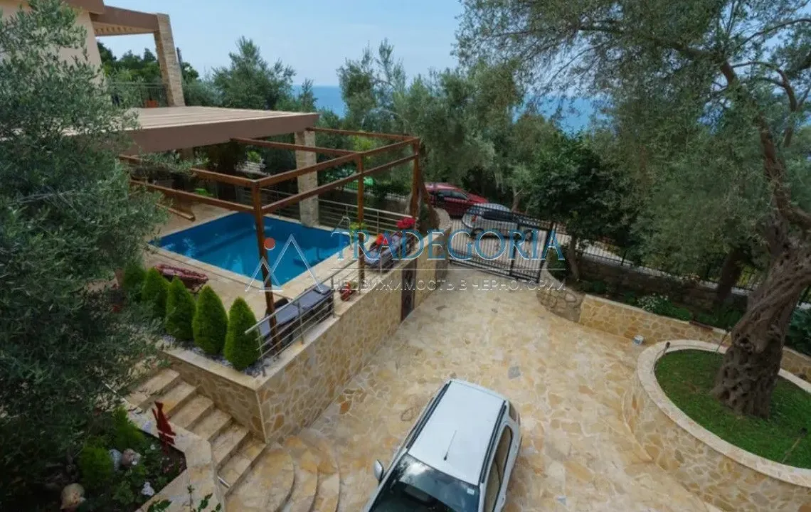 Prodaja, kuća, 198m², Bar, Crna Gora