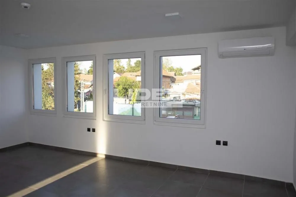 Rent, office space, 1450m², Karaburma, Palilula Sve Podlokacije