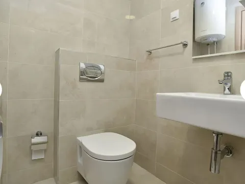 Rent, one bedroom apartment, 45m², Gospoština, Budva - image 5