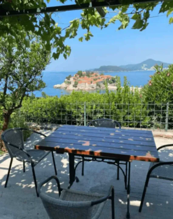 Daily-rent, house, 200m², Sveti Stefan, Budva