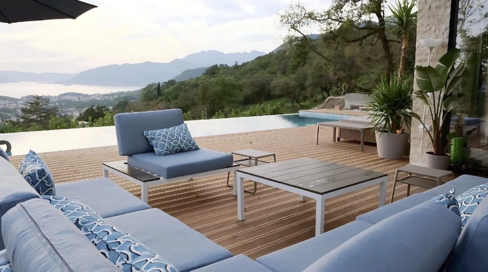 Prodaja, kuća, 176m², Tivat, Crna Gora