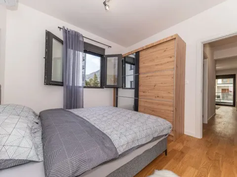 Izdavanje, jednosoban stan, 43m², Šušanj, Bar - image 6