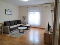 Izdavanje, jednosoban stan, 52m², Pobrežje, Podgorica - image 2