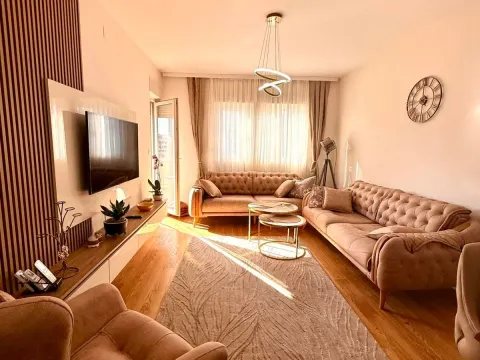 Rent, two bedroom apartment, 72m², Central Point, Podgorica - image 3