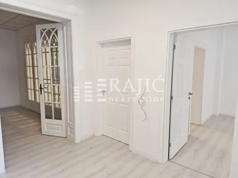 Izdavanje, kuća, 100m², Stari Grad, Beograd - image 3