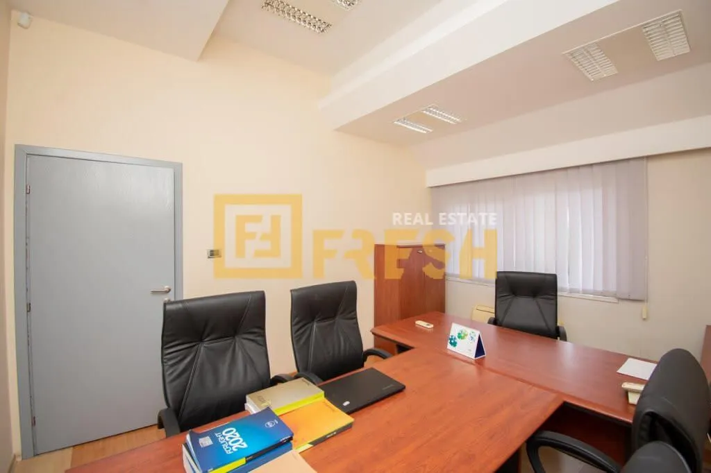 Rent, office space, 250m², Gornja Gorica, Podgorica