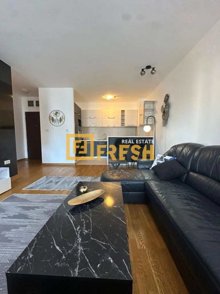 Rent, two bedroom apartment, 64m², City Kvart, Podgorica
