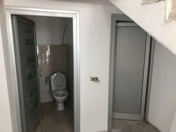 Rent, office space, 1000m², Zemun Sve Podlokacije, Beograd