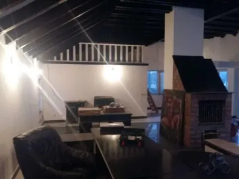 Izdavanje, poslovni prostor, 1377m², Surčin, Beograd - image 7