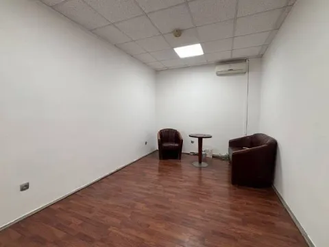 Izdavanje, poslovni prostor, 202m², Tošin bunar, Novi Beograd Sve Podlokacije - image 7