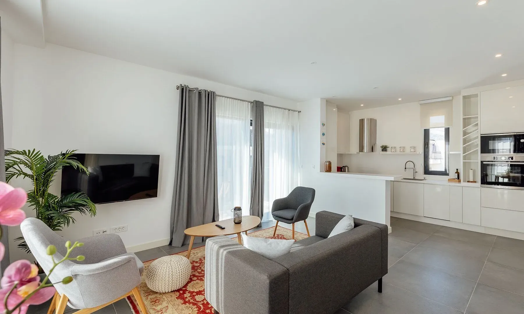 Prodaja, jednosoban stan, 55m², Donja Lastva, Tivat