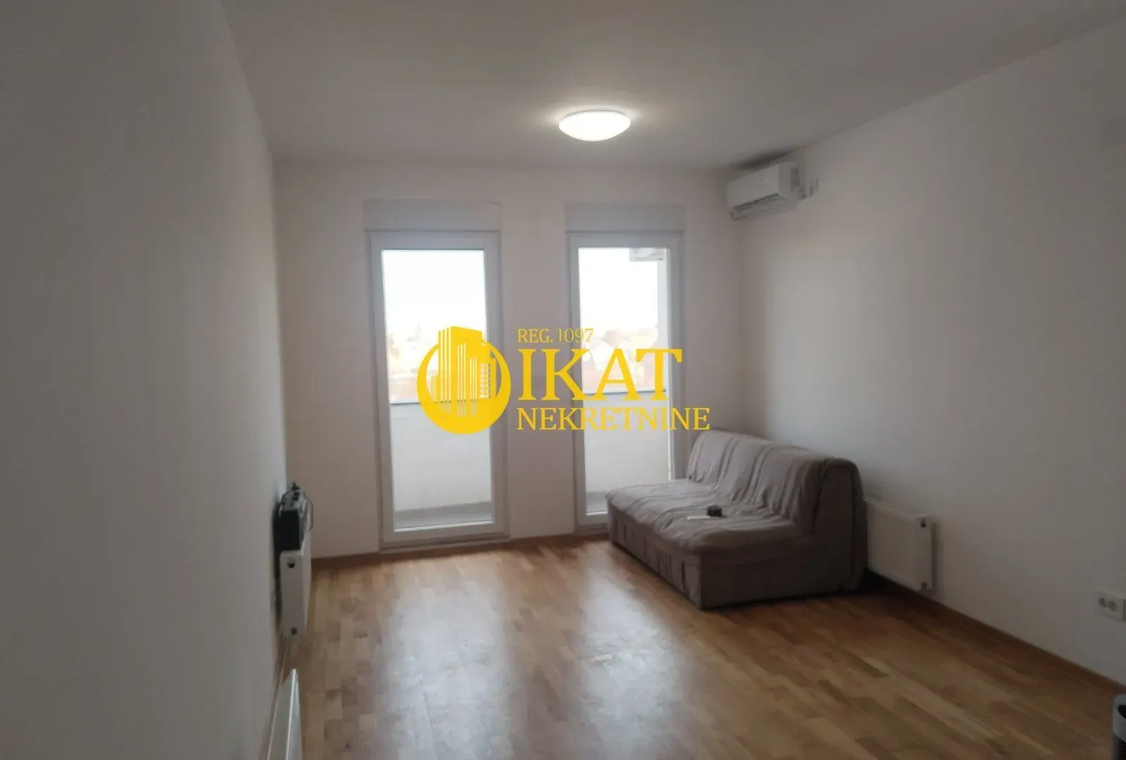 Prodaja, jednosoban stan, 41m², Centar, Stara Pazova