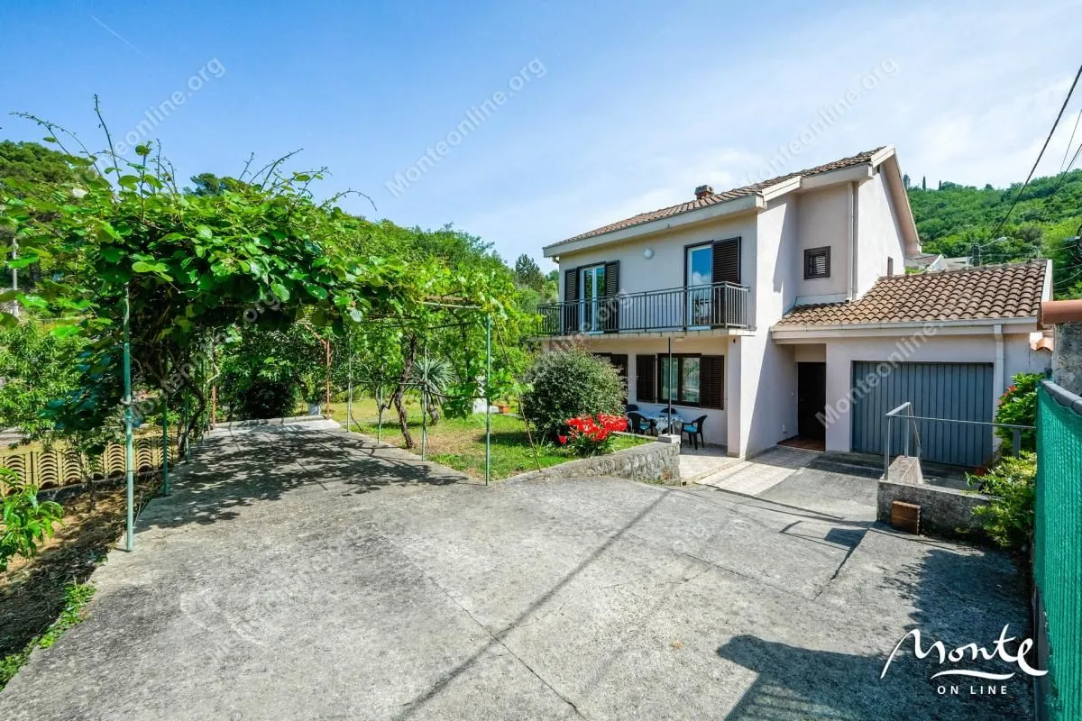 Prodaja, kuća, 116m², Tivat, Crna Gora