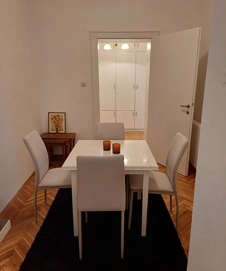 Prodaja, dvosoban stan, 60m², Kalenić Pijaca, Vračar Sve Podlokacije