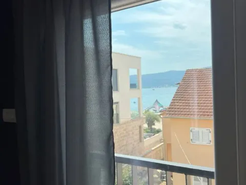 Izdavanje, dvosoban stan, 70m², Kalimanj, Tivat - image 4