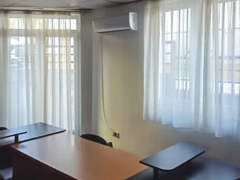 Izdavanje, poslovni prostor, 20m², Vezirov Most, Podgorica - image 3