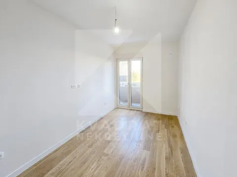 Izdavanje, poslovni prostor, 40m², Central Point, Podgorica - image 8
