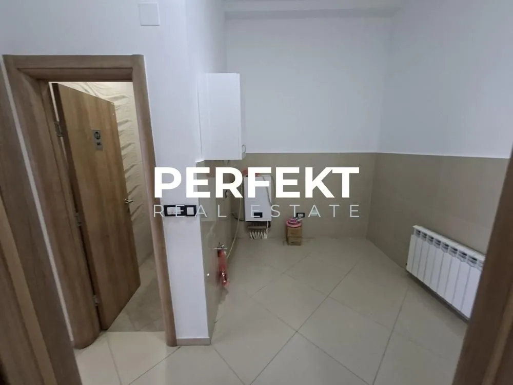 Rent, office space, 67m², Centar, Pančevo