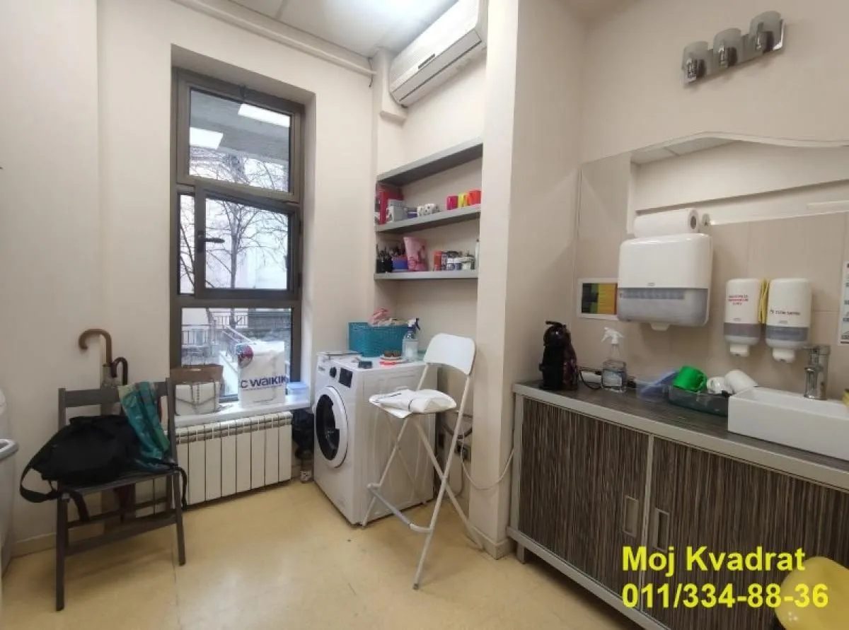 Sale, office space, 140m², Stari Grad, Beograd