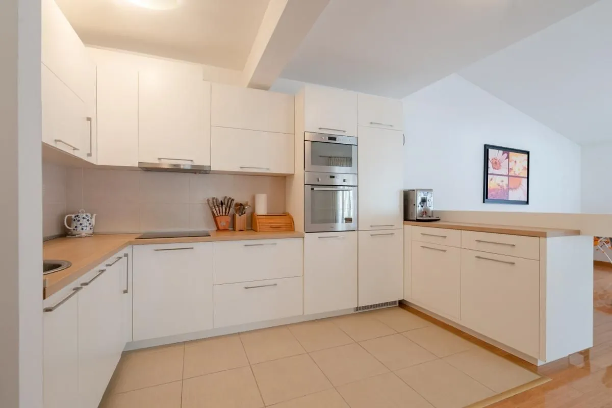 Sale, three bedroom apartment, 222m², Budva, Crna Gora