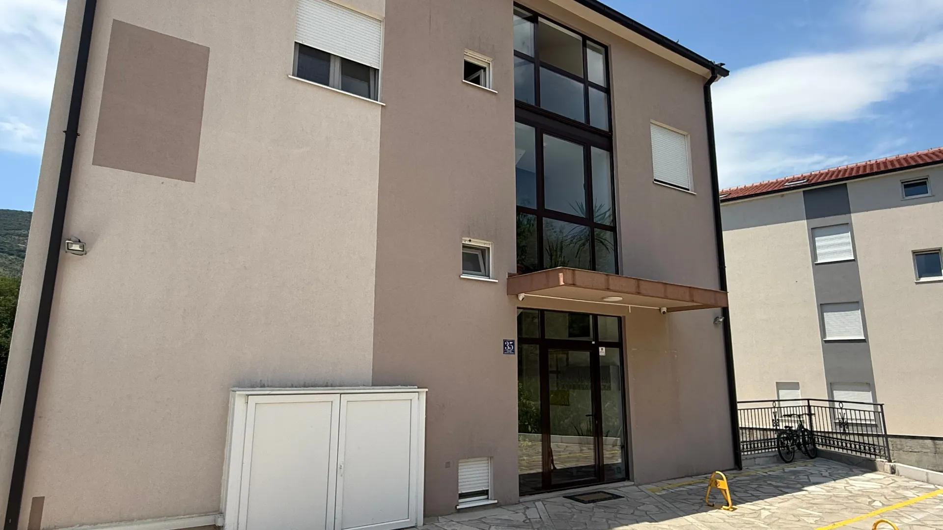 Izdavanje, garsonjera, 27m², Igalo, Herceg Novi
