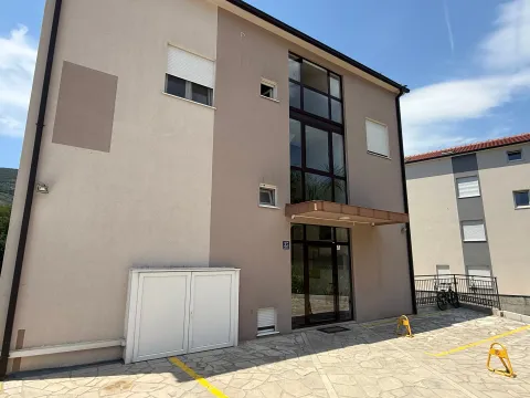 Izdavanje, garsonjera, 27m², Igalo, Herceg Novi - image 10
