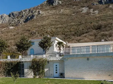 Prodaja, kuća, 410m², Blizikuće, Budva - image 4