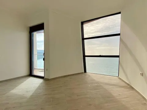 Sale, three bedroom apartment, 228m², Dobra Voda, Budva - image 4