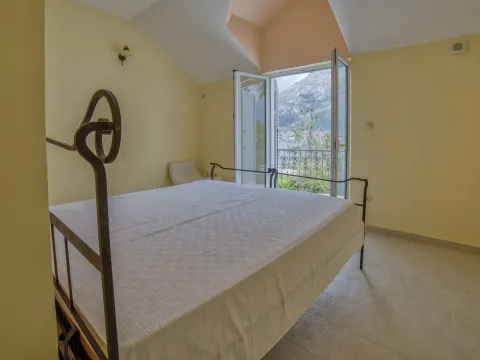 Rent, house, 278m², Stoliv, Kotor - image 21