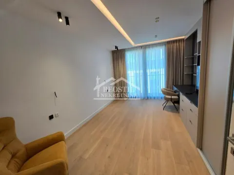 Rent, four bedroom apartment, 175m², Stari Grad, Beograd - image 15