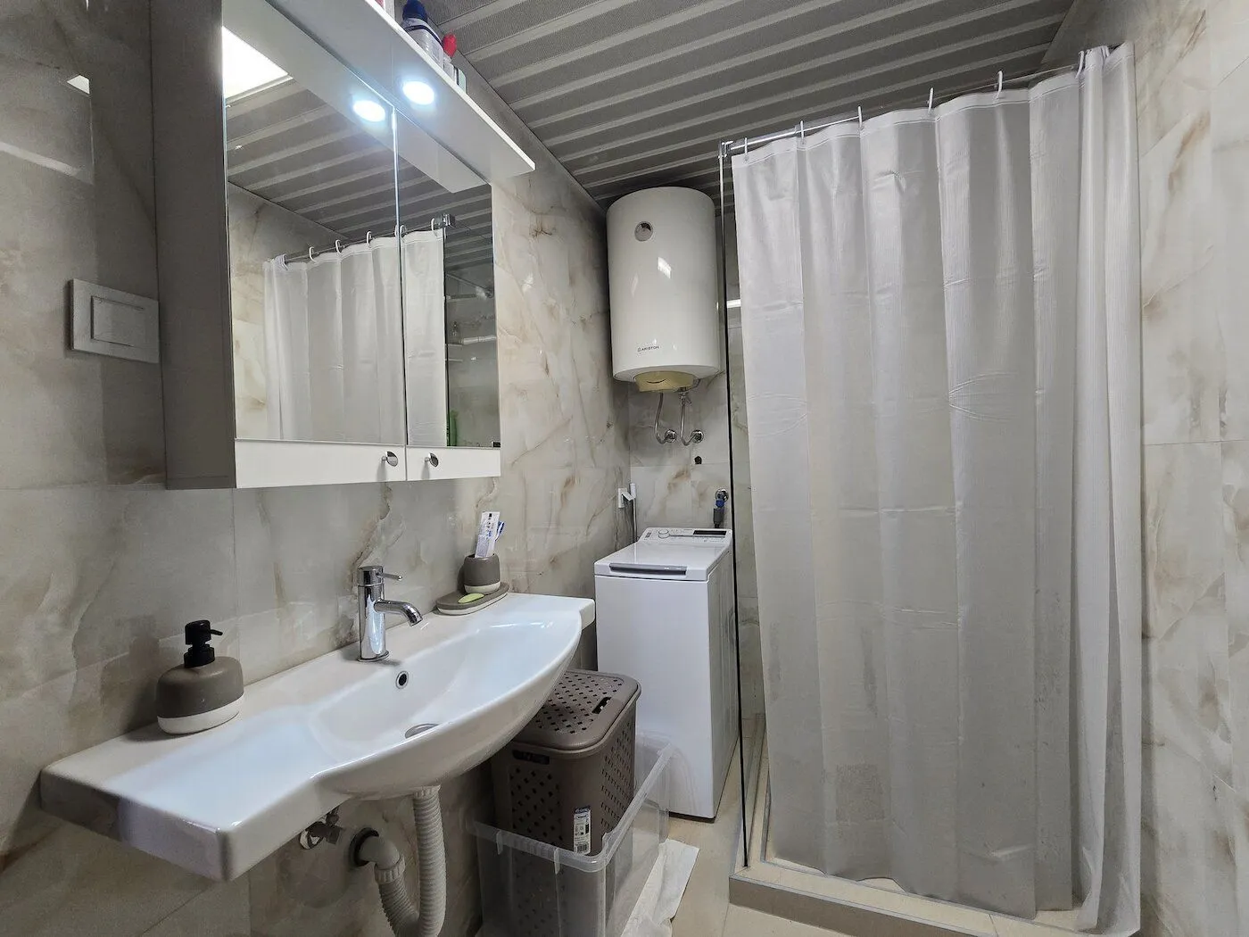 Prodaja, trosoban stan, 114m², Dubovica, Budva
