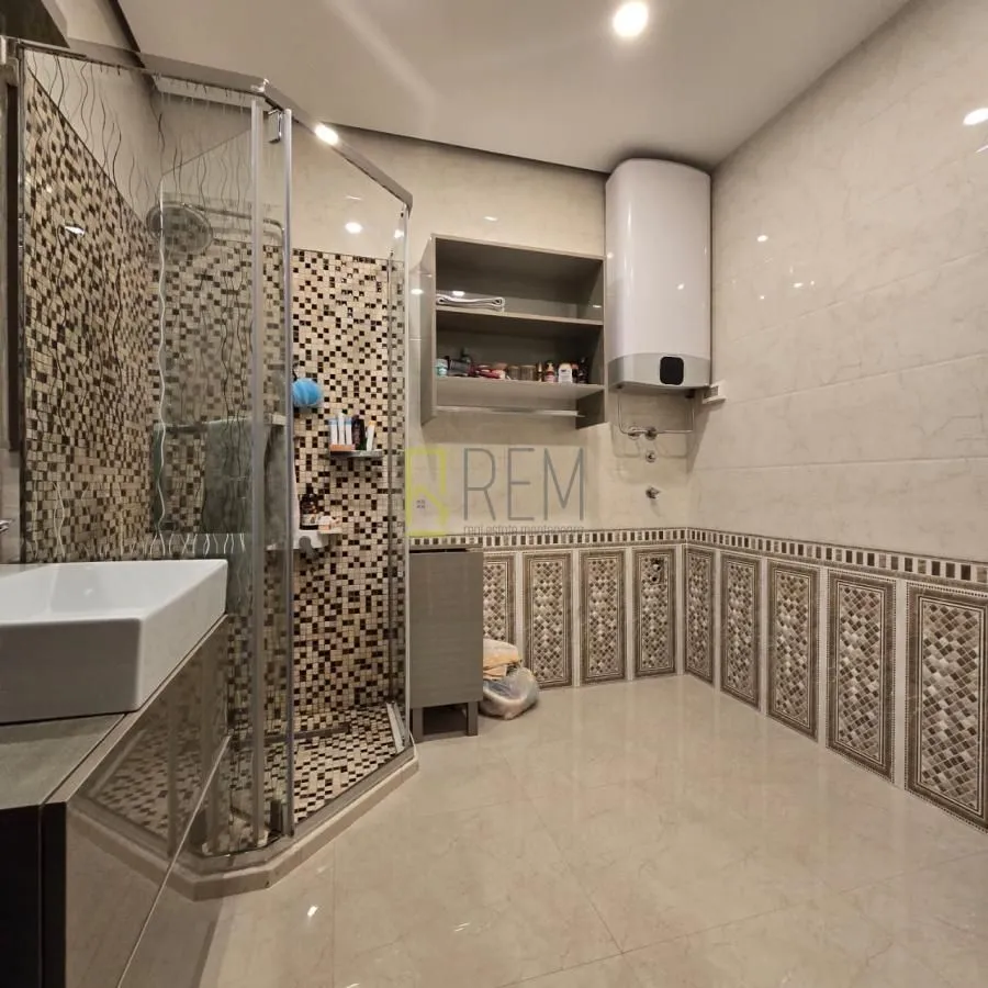 Prodaja, trosoban stan, 127m², Preko Morače, Podgorica