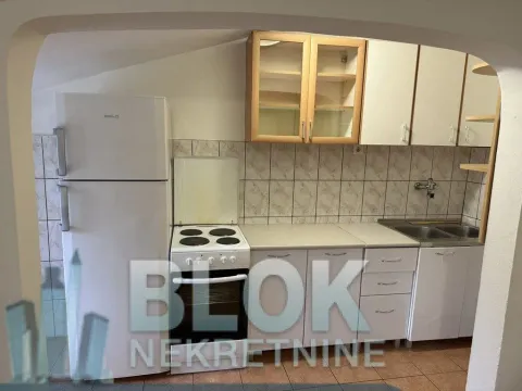 Izdavanje, dvosoban stan, 65m², Zagorič, Podgorica - image 2