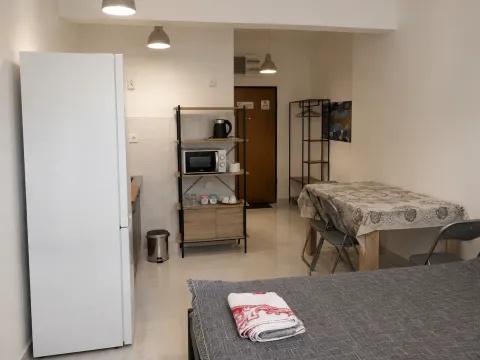 Prodaja, garsonjera, 27m², City Kvart, Podgorica - image 2