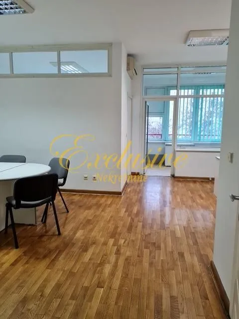 Izdavanje, poslovni prostor, 60m², Novi Beograd Sve Podlokacije, Beograd