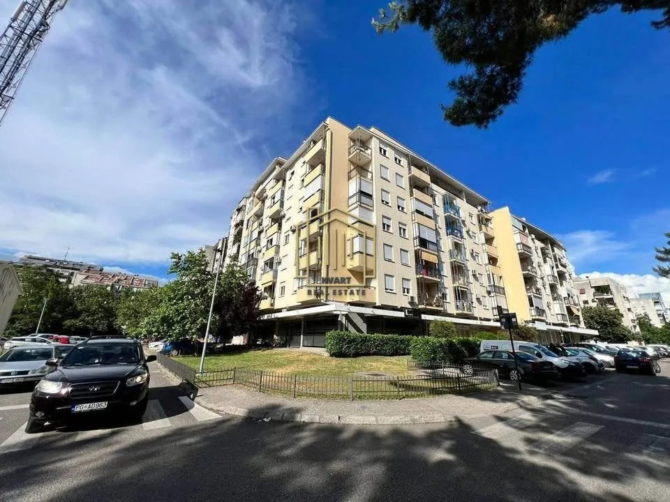 Prodaja, garsonjera, 24m², Blok 6, Podgorica