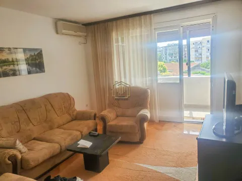 Izdavanje, dvosoban stan, 66m², Preko Morače, Podgorica