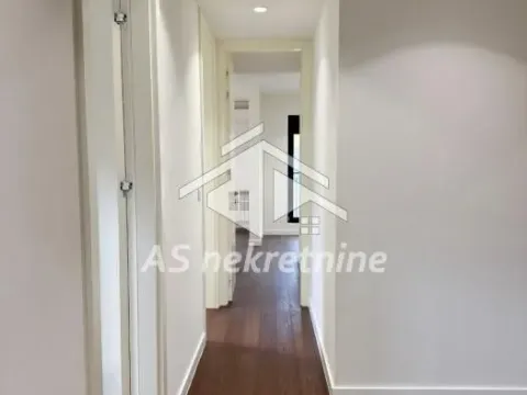 Izdavanje, trosoban stan, 113m², Čubura, Beograd - image 12