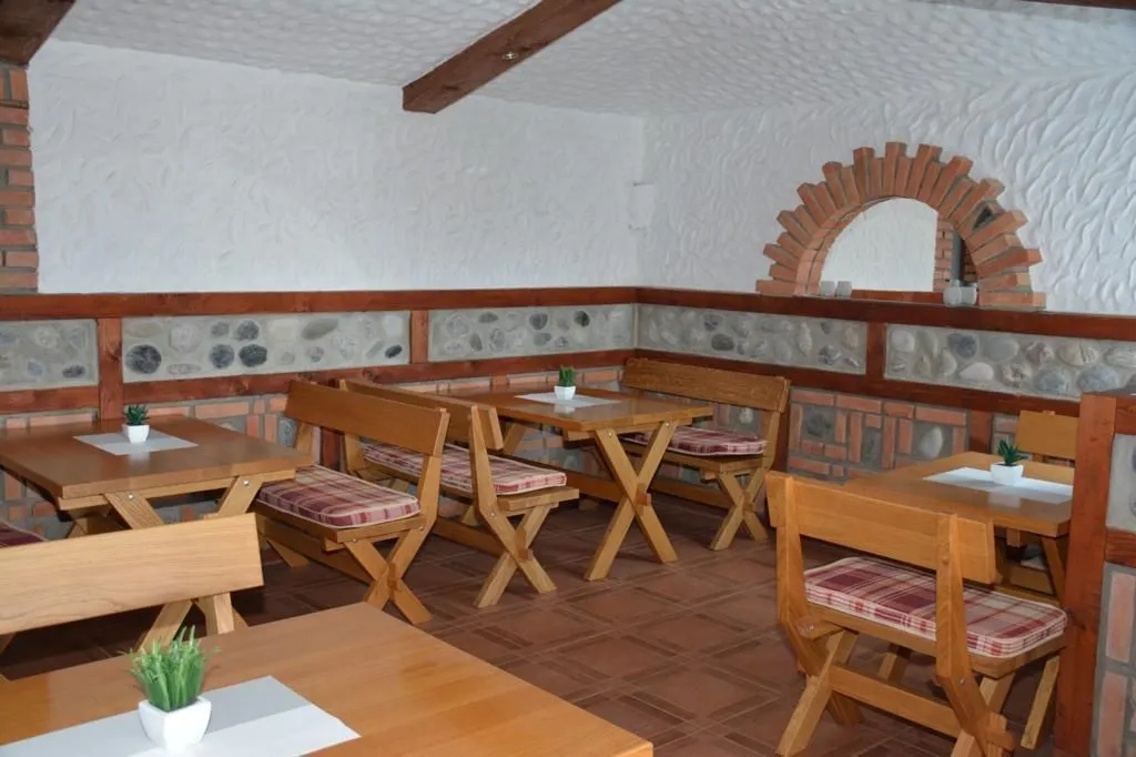 Prodaja, ugostiteljski objekat, 1200m², Ulcinj, Crna Gora