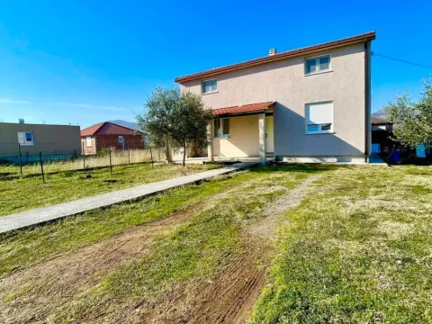 Izdavanje, dvosoban stan, 70m², Donji Kokoti, Podgorica - image 6