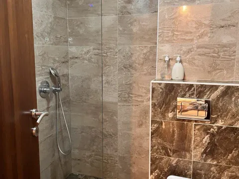 Sale, one bedroom apartment, 40m², Bulevar, Budva - image 7