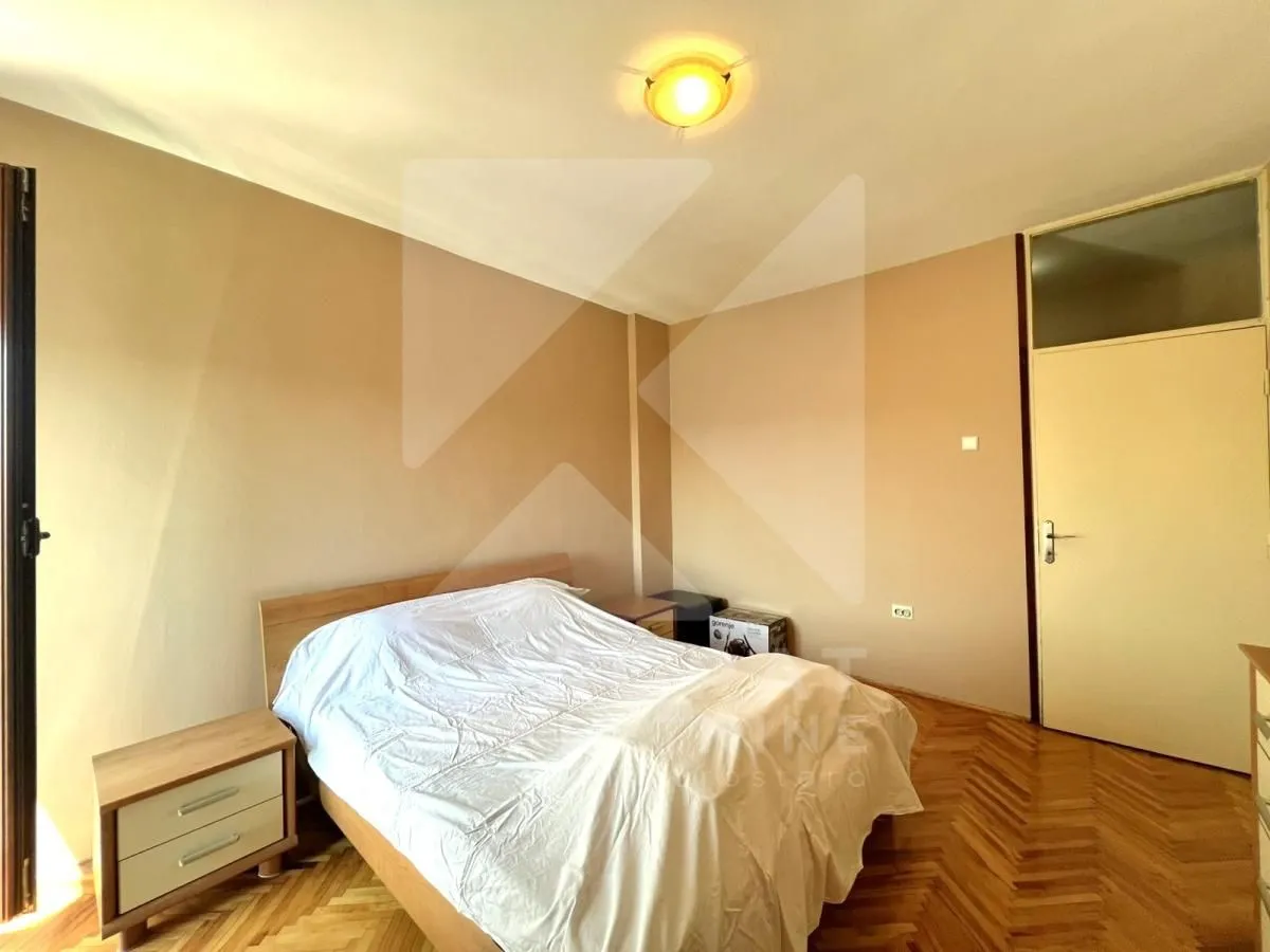 Rent, two bedroom apartment, 65m², Pejton, Podgorica