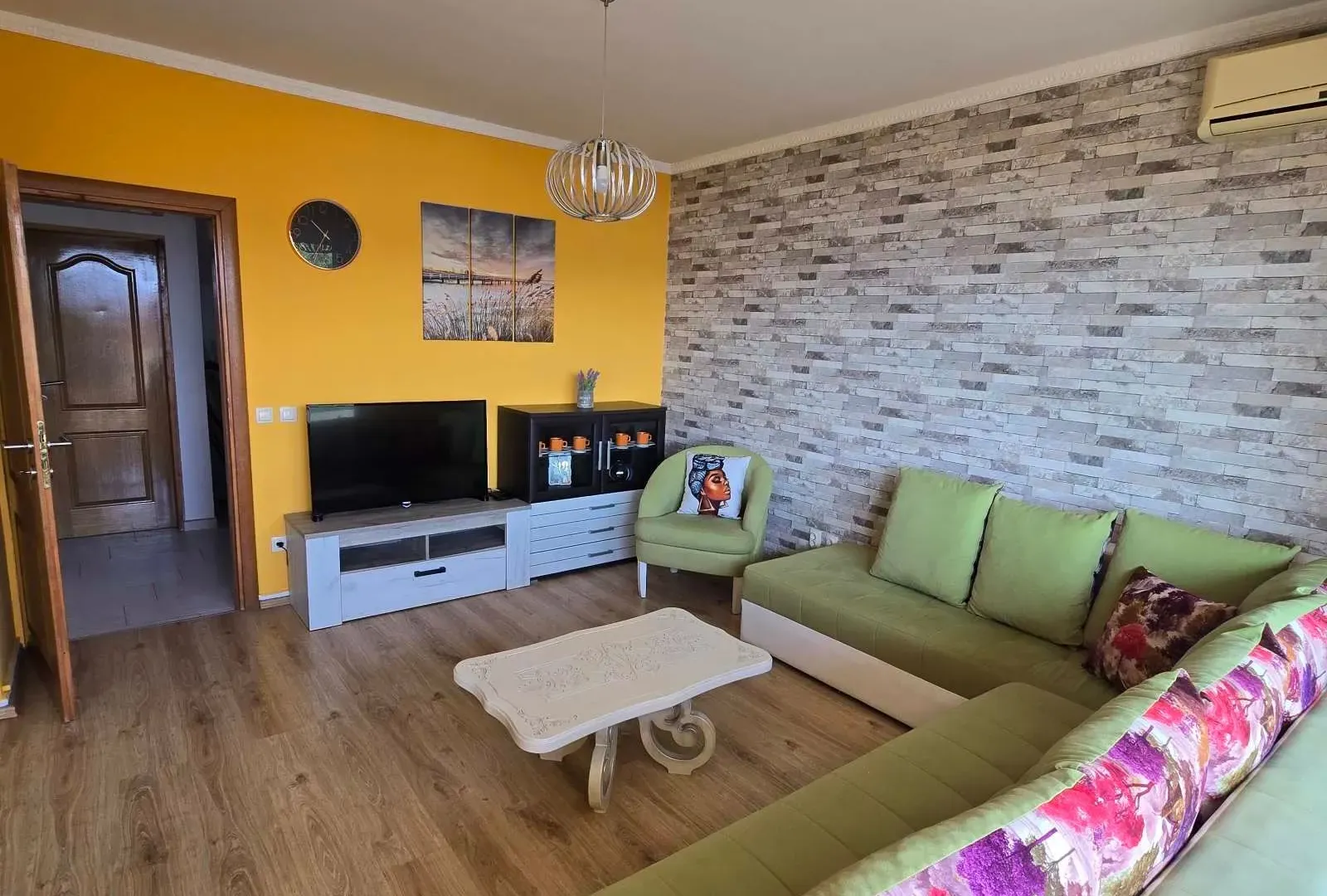 Rent, one bedroom apartment, 50m², Centar, Tivat