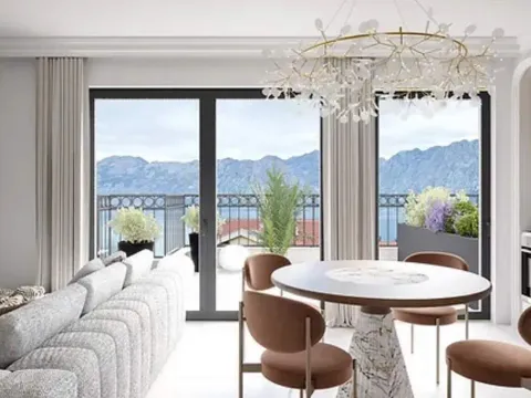 Prodaja, garsonjera, 105m², Dobrota, Kotor - image 1