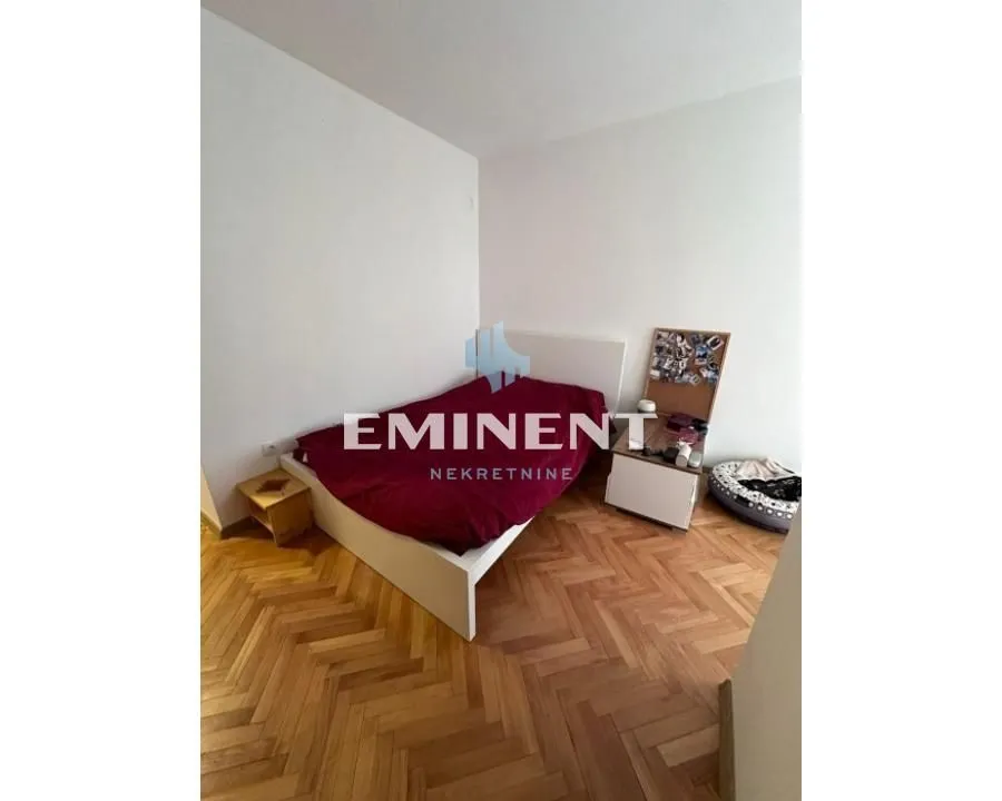 Rent, two bedroom apartment, 40m², Stari Grad, Beograd