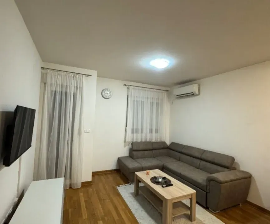 Rent, one bedroom apartment, 45m², City Kvart, Podgorica