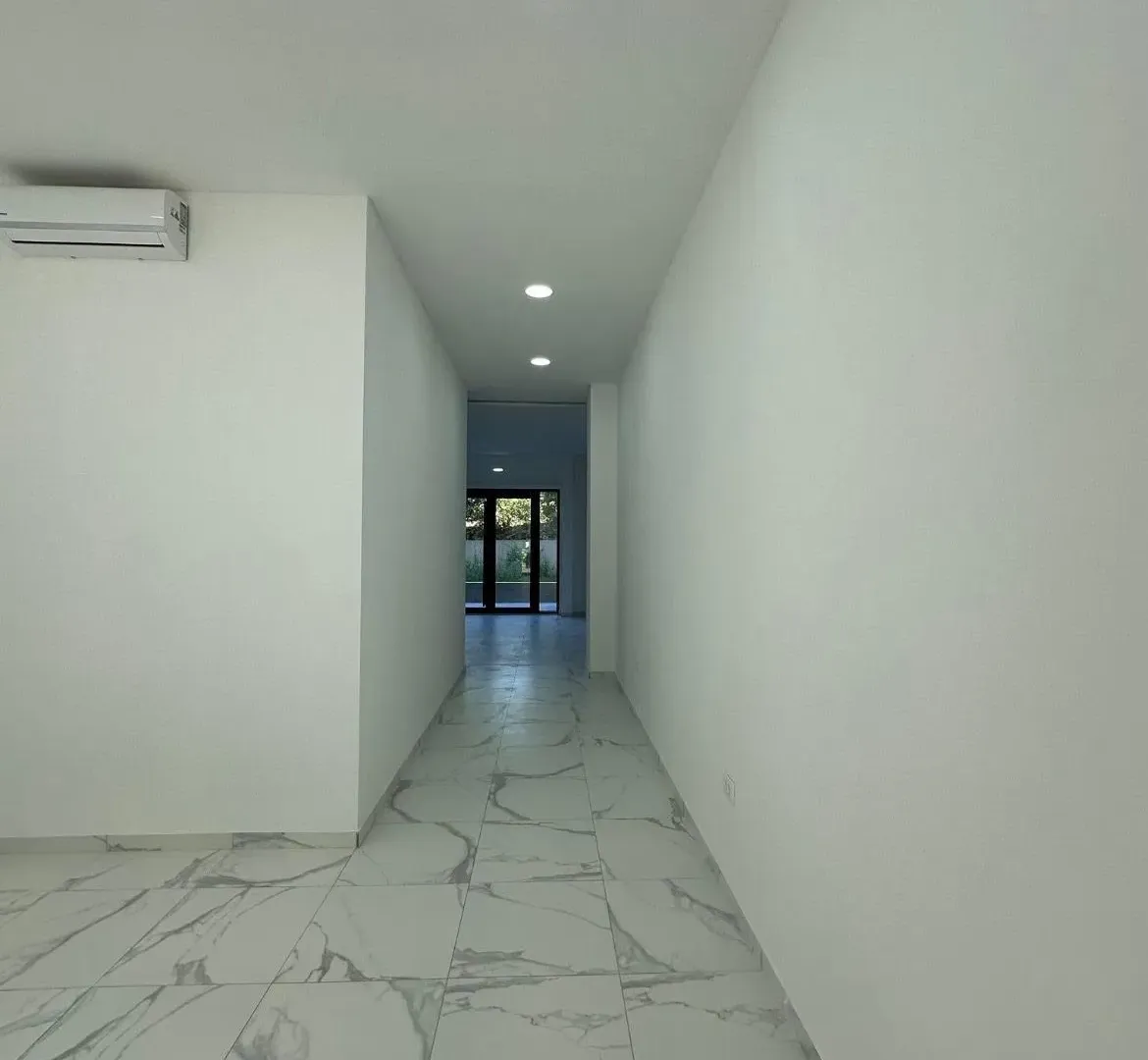 Rent, office space, 50m², Tivat, Crna Gora